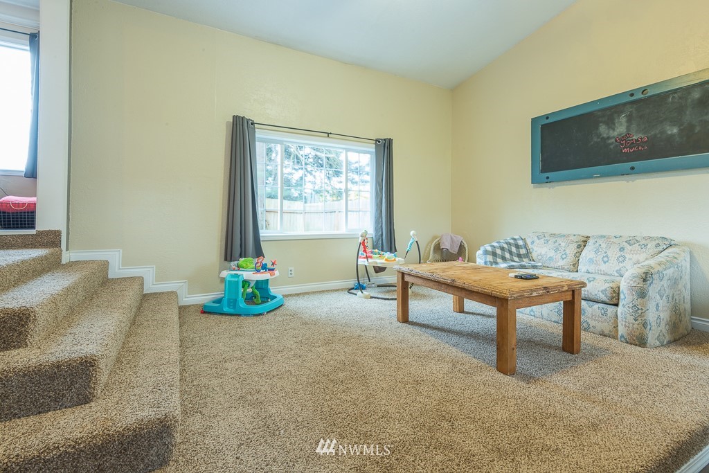 717 Rasmussen Lane Bremerton, WA 98310 - Photo 18 of 37 Gallery Image 18