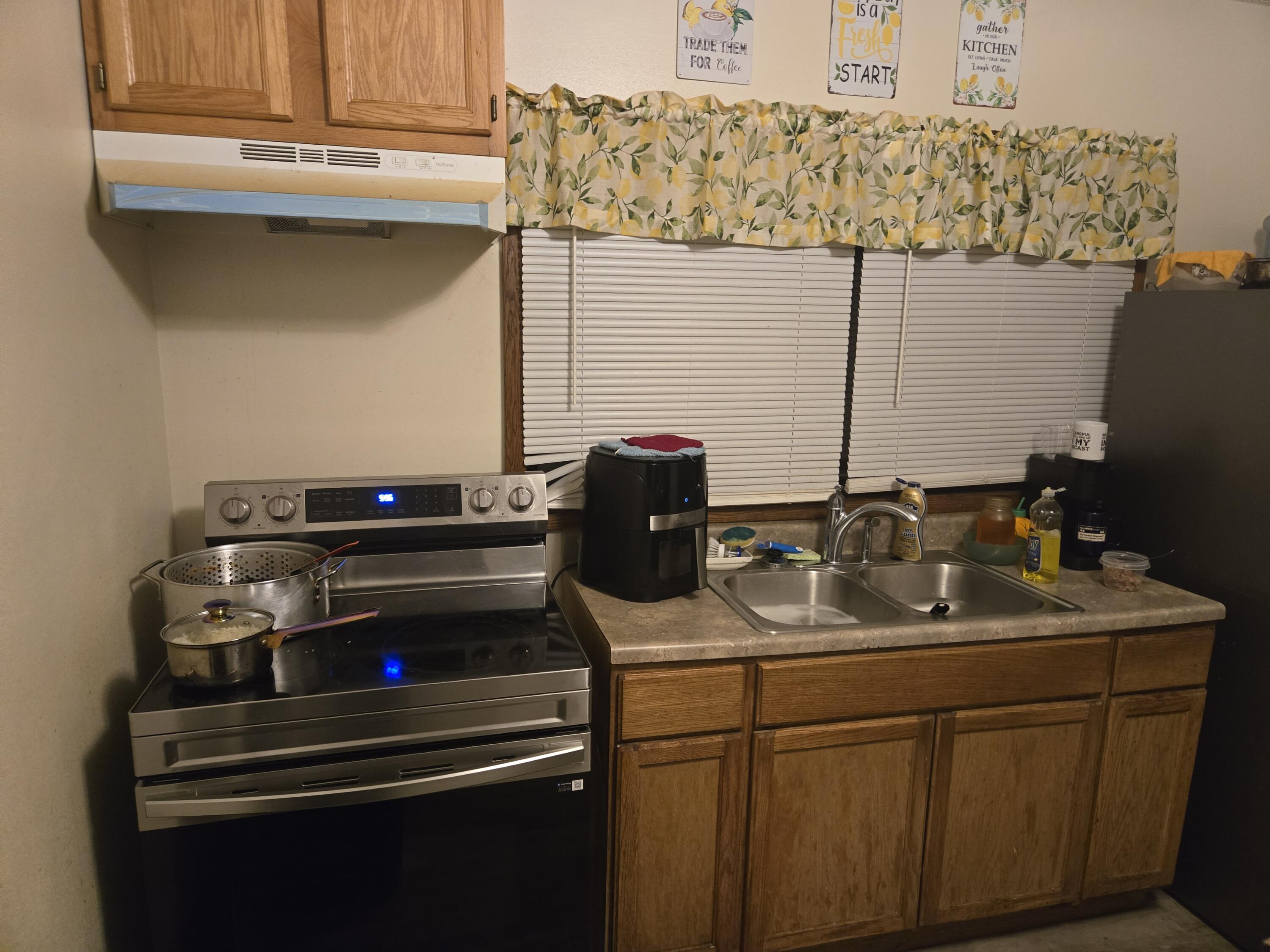 3607 North 20th Street Milwaukee, WI 53206 - Photo 5 of 39 20260123_175630