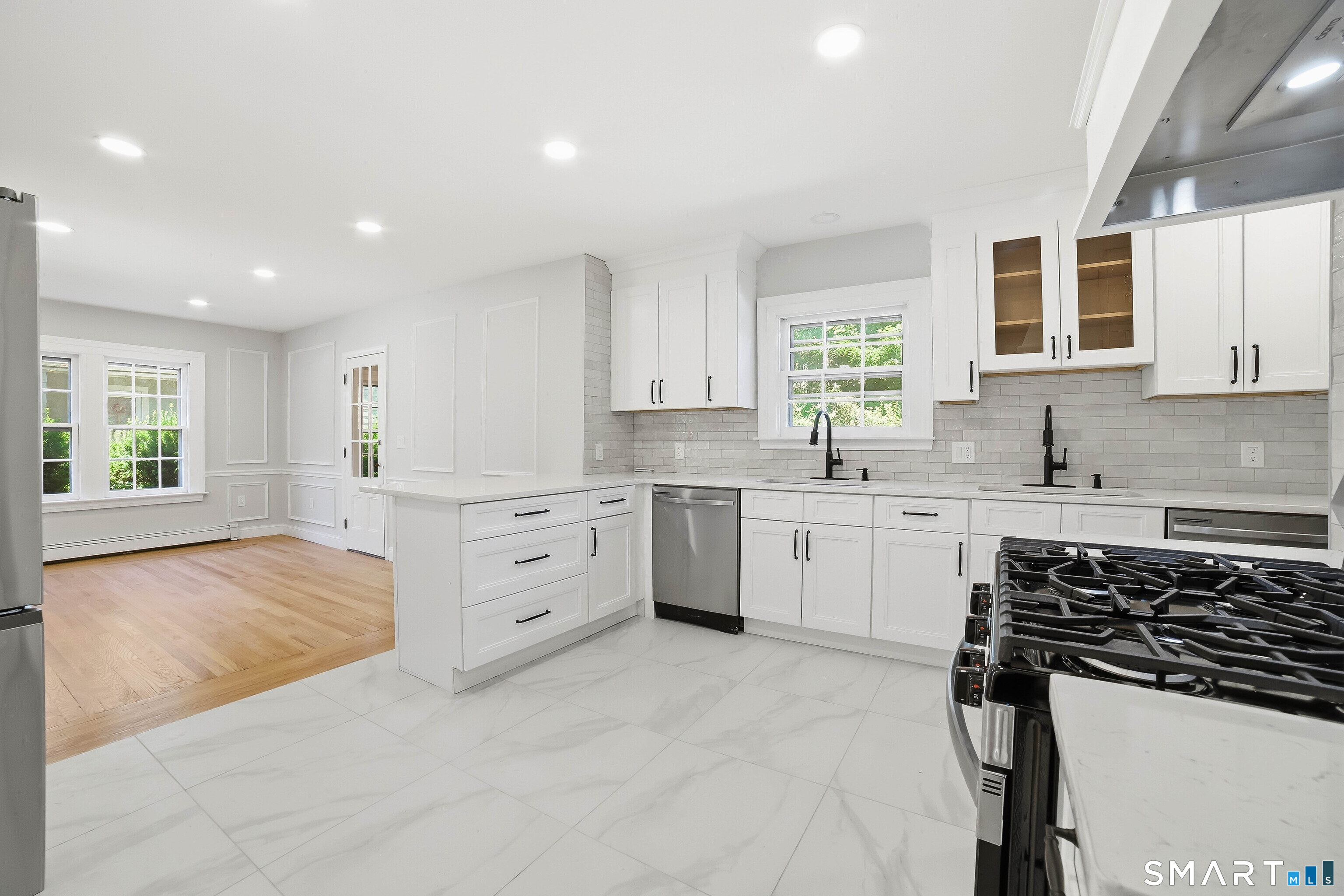 210 Colony Road New Haven, CT 06511 - Photo 10 of 36