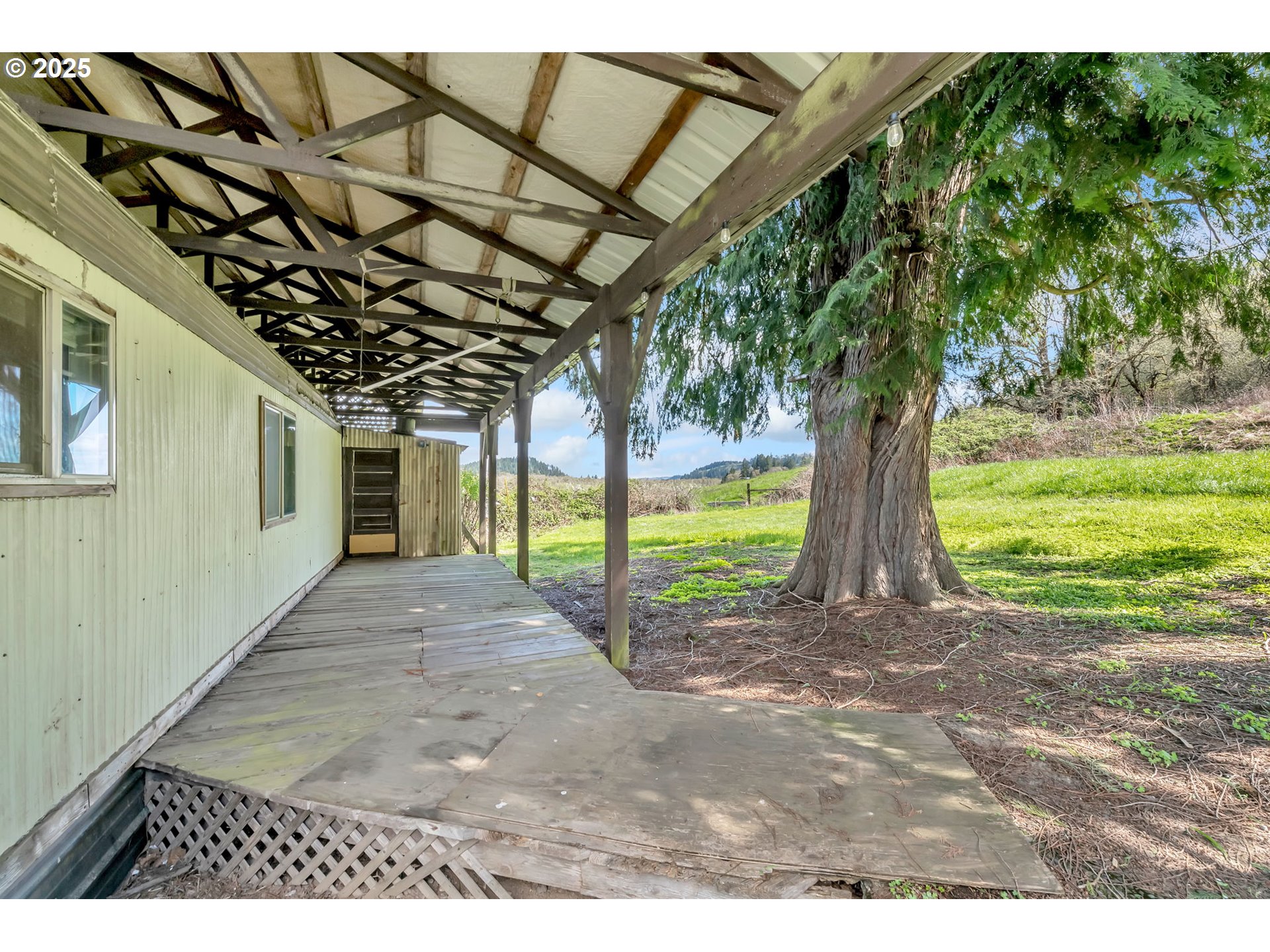 26900 Crow Road Eugene, OR 97405 - Photo 41 of 48