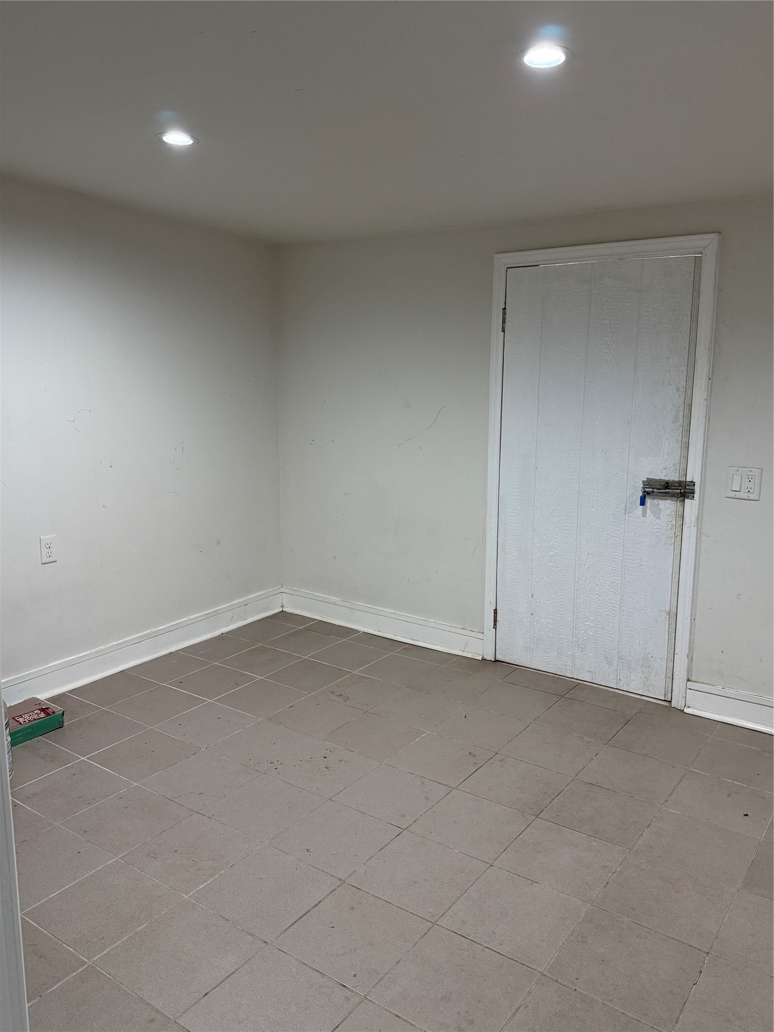 6318 Illinois Street Houston, TX 77021 - Photo 9 of 14 a view of an empty room