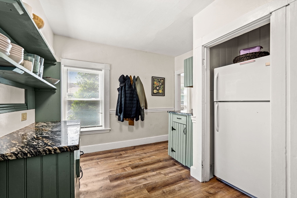 191 Bay Road Hamilton, MA 01982 - Photo 6 of 42
