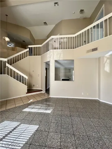 $2,900 | 2436 Palm Shore Court, Las Vegas, NV 89128