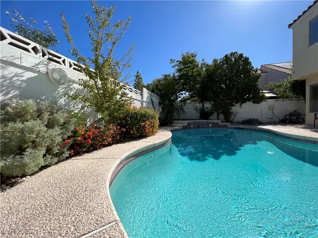 $2,900 | 2436 Palm Shore Court, Las Vegas, NV 89128
