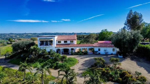 $1,895,000 | 40616 Rock Mountain Drive, Fallbrook, CA 92028