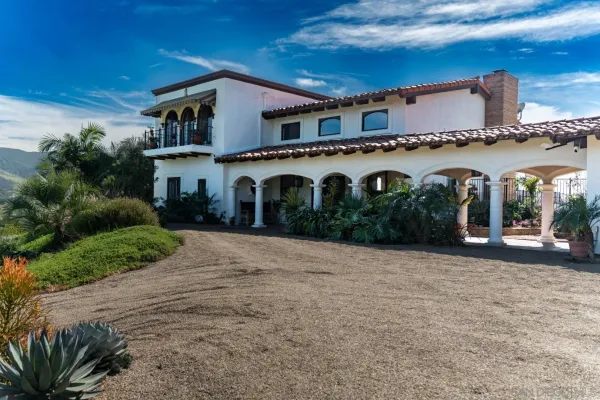 $1,895,000 | 40616 Rock Mountain Drive, Fallbrook, CA 92028