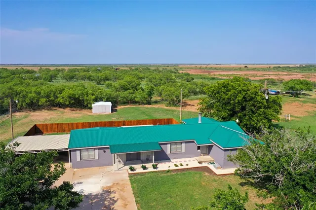 $262,500 | 10992 Highway 6, Avoca, TX 79503