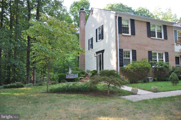 5708 Kirkham Court Springfield, VA 22151 - Photo 28 of 28 Front of House