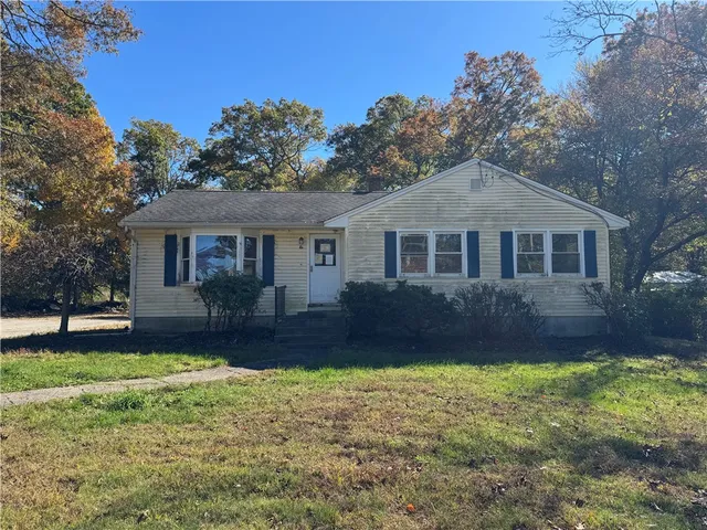 $289,000 | 126 Alton Bradford Road, Hopkinton, RI 02808