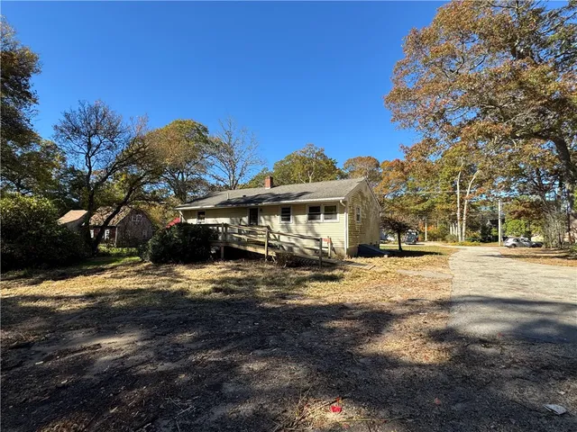 $289,000 | 126 Alton Bradford Road, Hopkinton, RI 02808