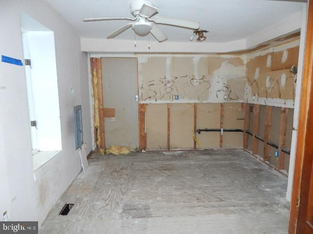 328 Almonesson Road Blackwood, NJ 08012 - Photo 7 of 32