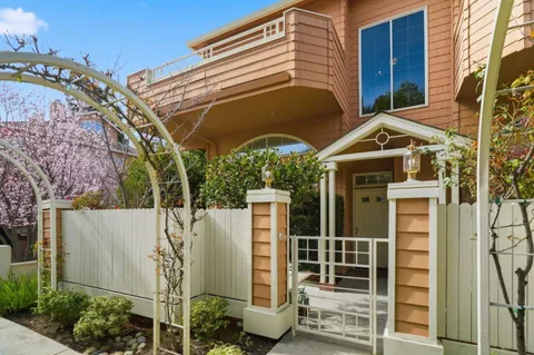 $1,898,000 | 444 San Antonio Road, Unit 7A, Palo Alto, CA 94306