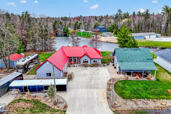 $1,350,000 | 8662 Edgewood Road, Mears, MI 49436