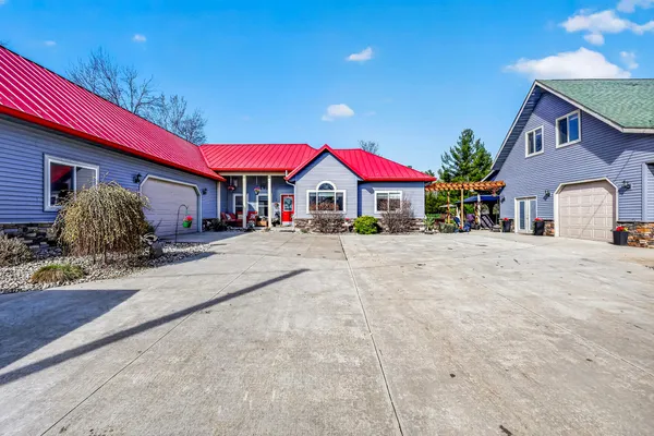 $1,350,000 | 8662 Edgewood Road, Mears, MI 49436