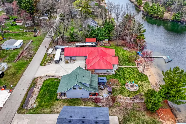 $1,350,000 | 8662 Edgewood Road, Mears, MI 49436