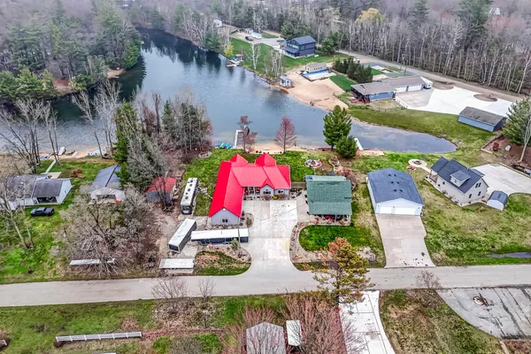 $1,350,000 | 8662 Edgewood Road, Mears, MI 49436
