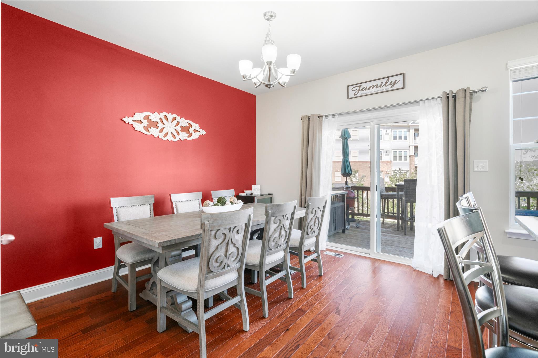 4668 Cambria Road Frederick, MD 21703 - Photo 8 of 38 Dining Area