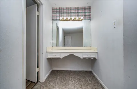 $229,500 | 1011 Manatee Lane, Houston, TX 77090