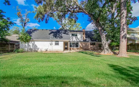 $229,500 | 1011 Manatee Lane, Houston, TX 77090