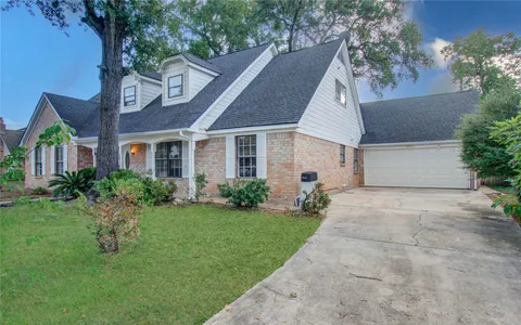 $229,500 | 1011 Manatee Lane, Houston, TX 77090