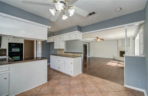 $229,500 | 1011 Manatee Lane, Houston, TX 77090