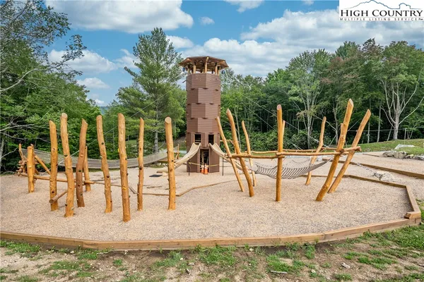 $315,000 | Vr-5 Vr-5 Red Sky Parkway, Elk Park, NC 28622