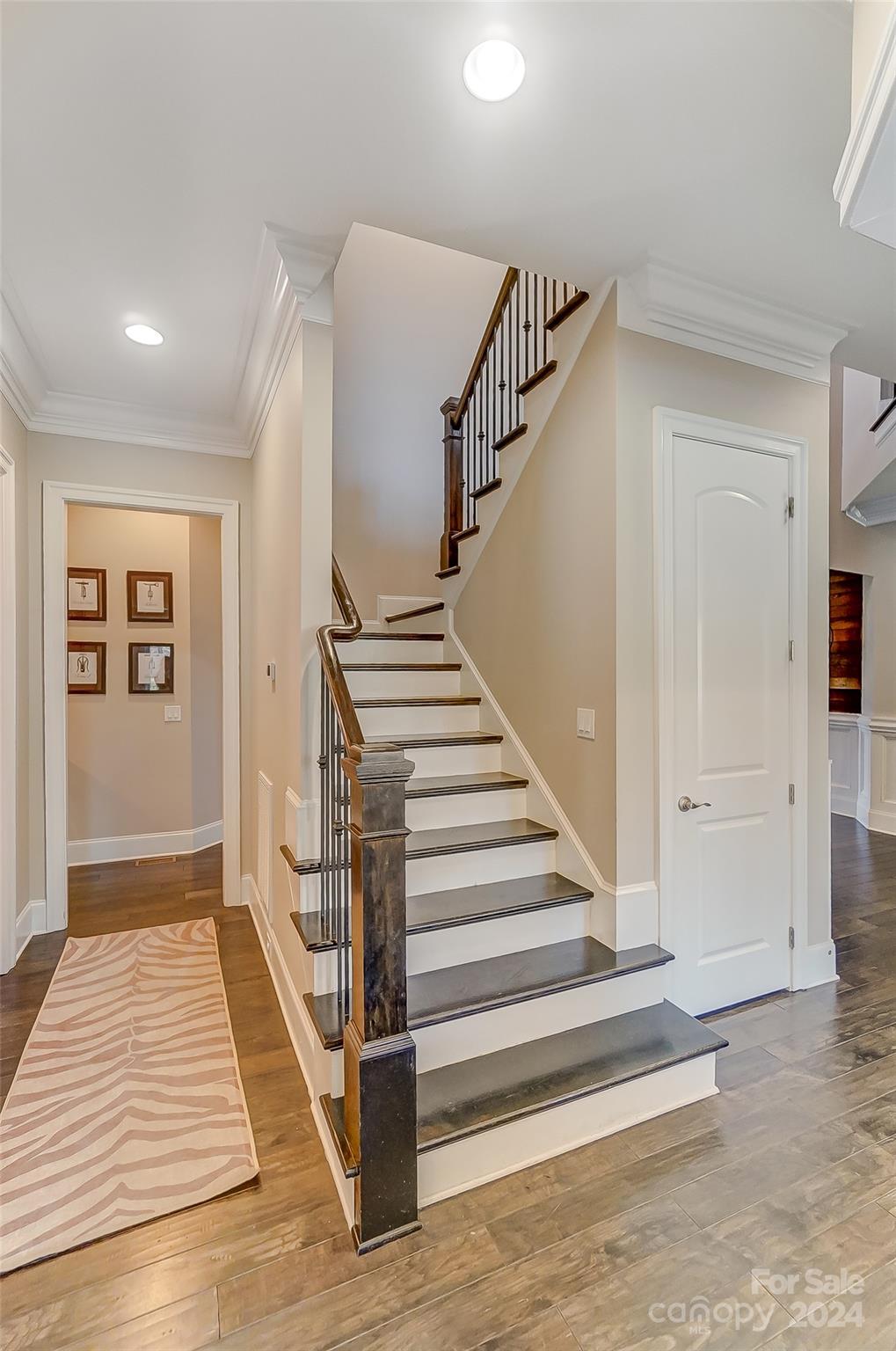 142 Forsythia Lane Tega Cay, SC 29708 - Photo 9 of 46 Gallery Image 9
