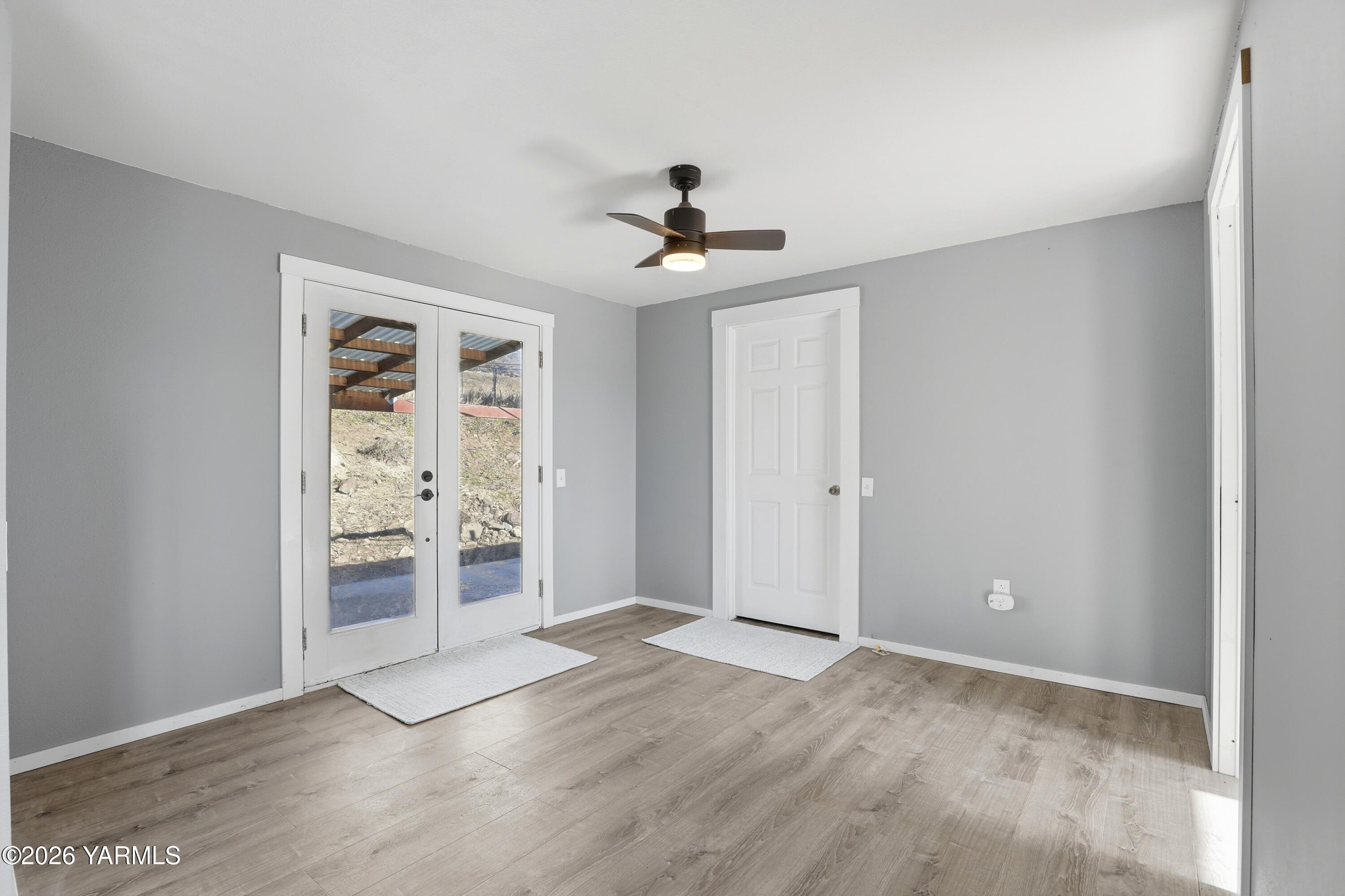 342 Sole Road Selah, WA 98942 - Photo 4 of 32 342 Sole Rd012