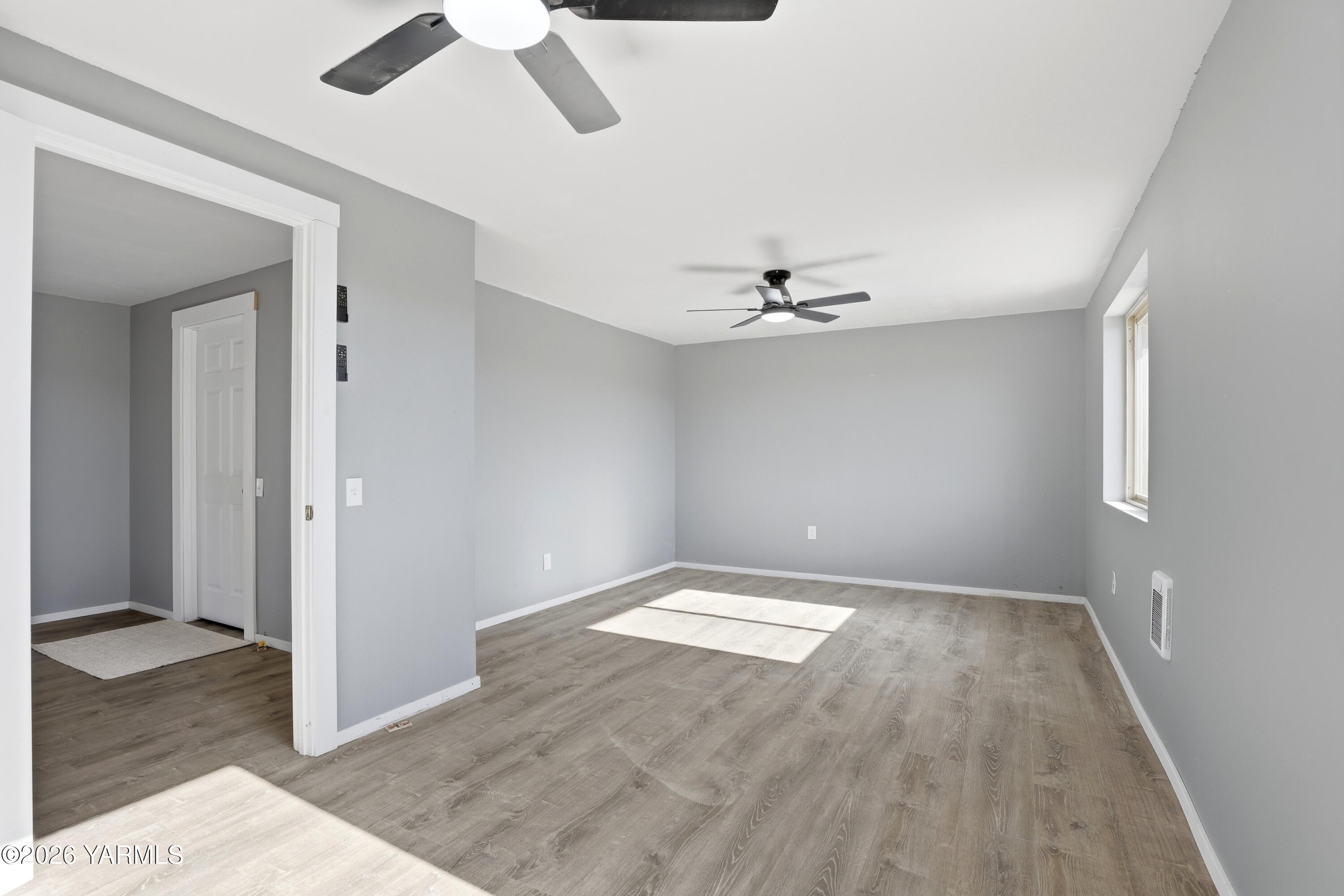 342 Sole Road Selah, WA 98942 - Photo 5 of 32 342 Sole Rd014