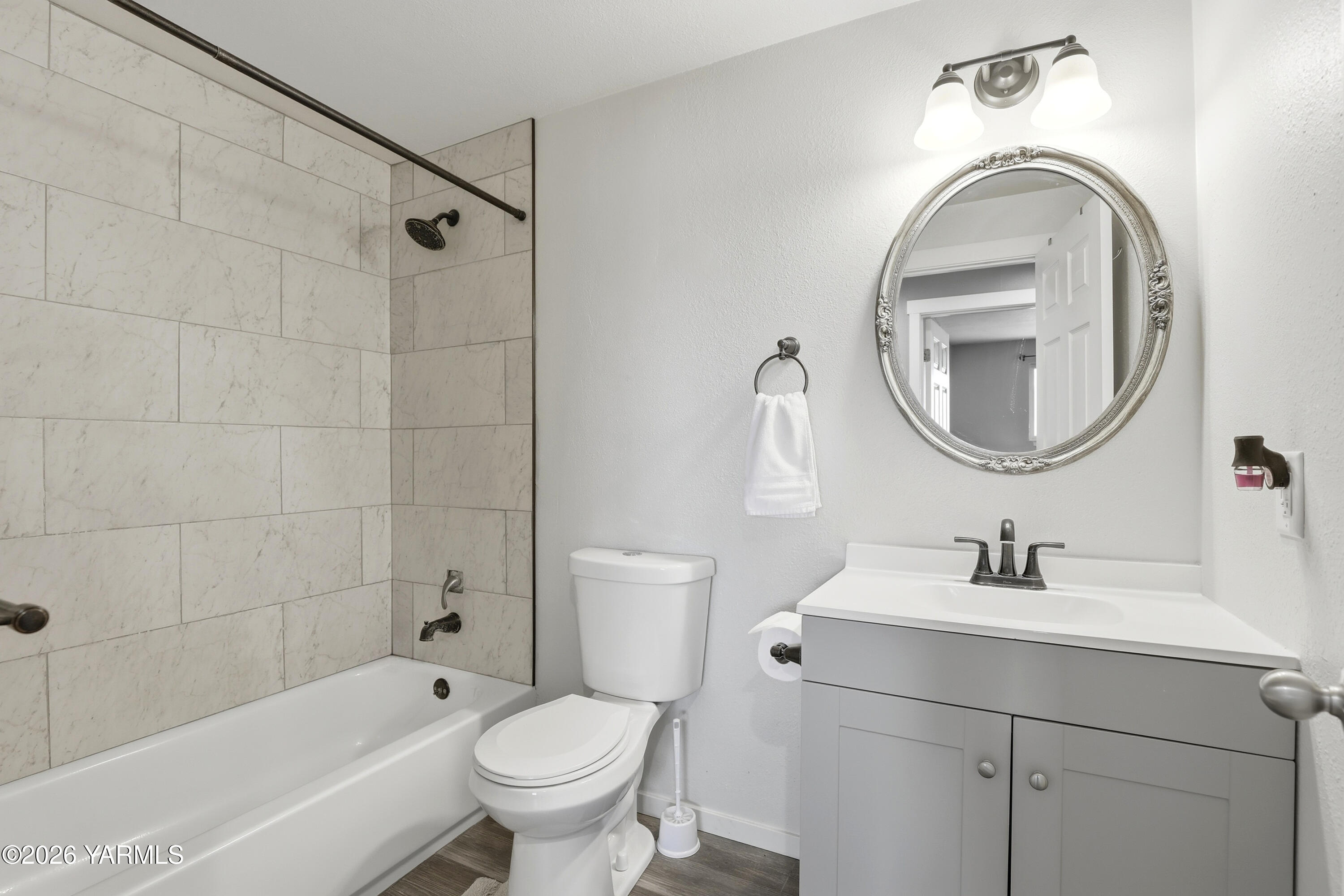 342 Sole Road Selah, WA 98942 - Photo 9 of 32 342 Sole Rd018