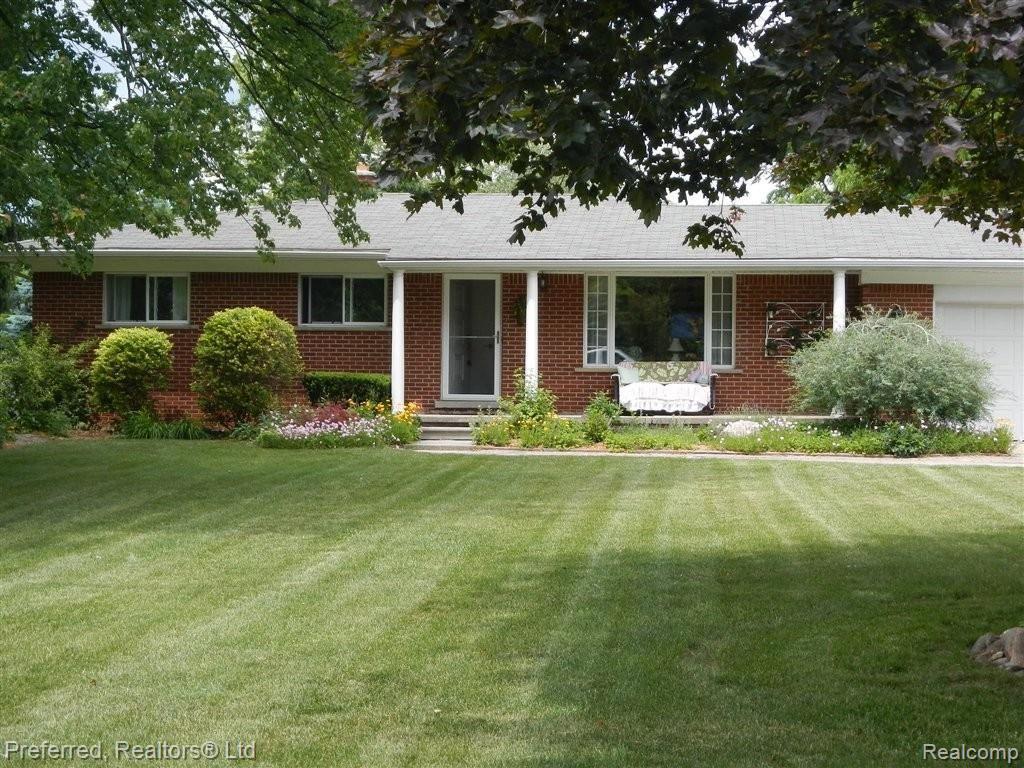 41300 Cherry Hill Road Canton, MI 48187 - Photo 3 of 25 2012-06-05 13.22.44.jpg