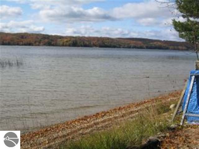 196 South Intermediate Lake Road Central Lake, MI 49622 - Photo 3 of 13 1698002-2.JPG