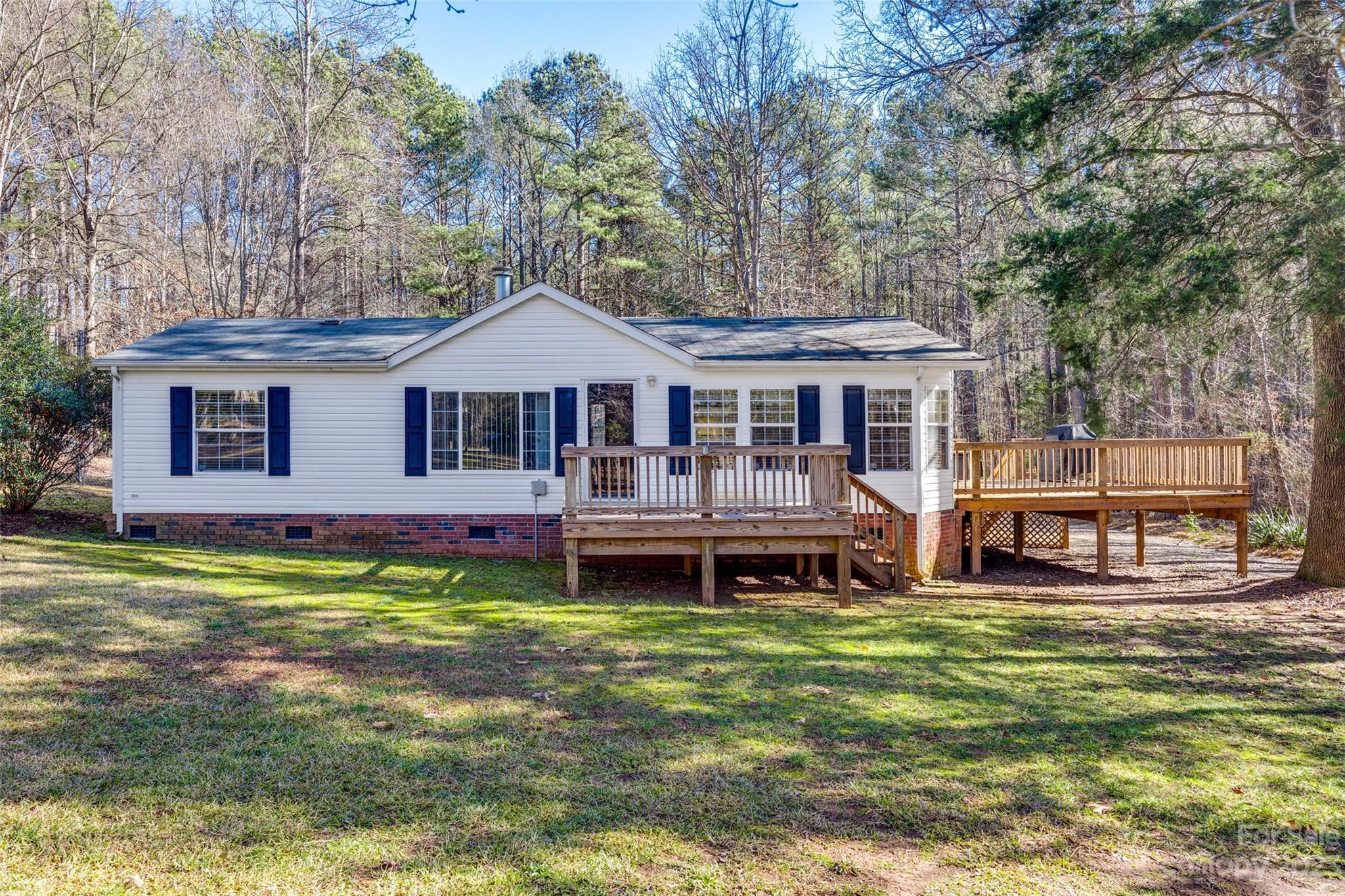 910 Lucky 2 Road York, SC 29745 - Photo 1 of 30 Gallery Image 1