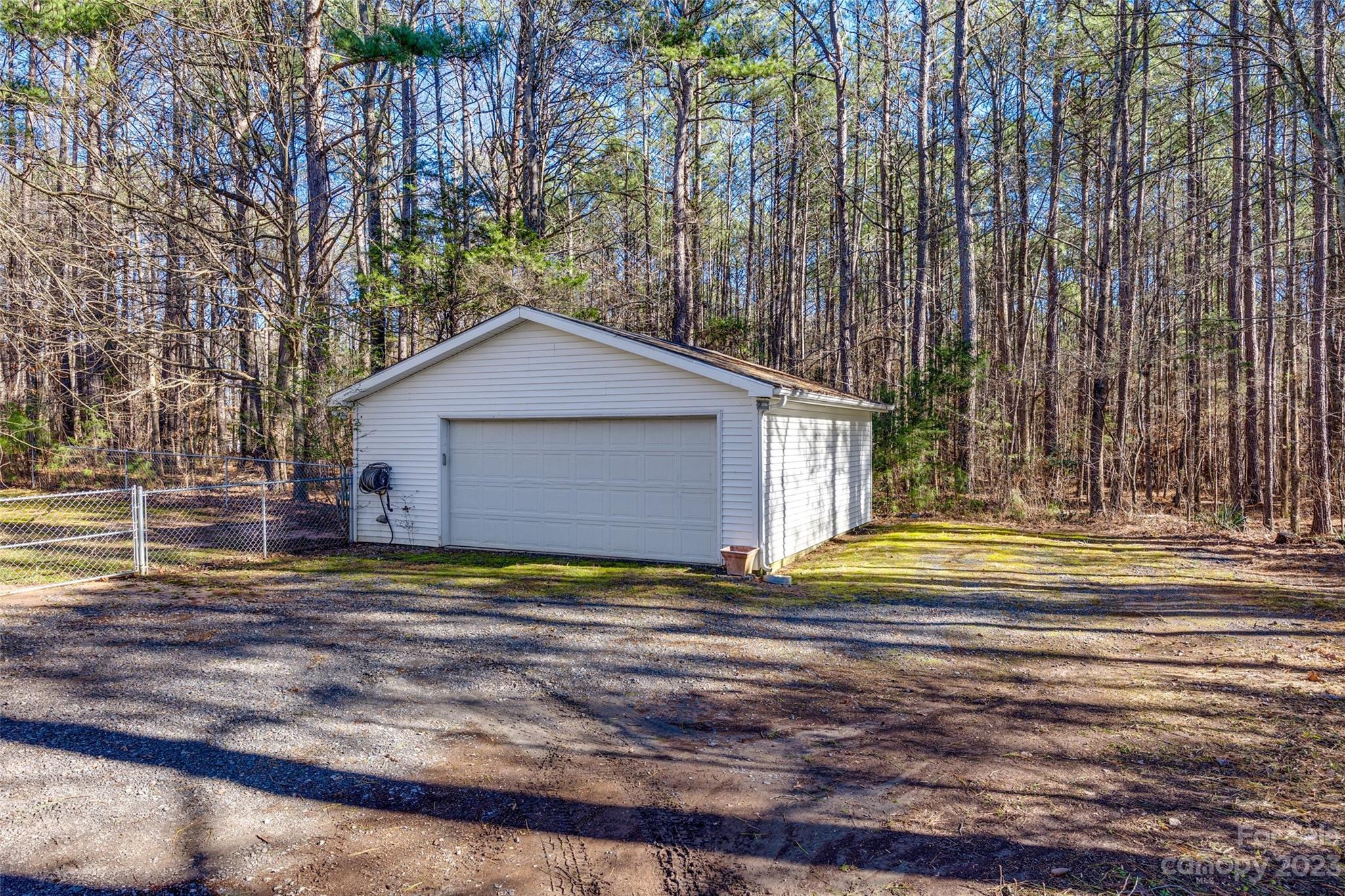 910 Lucky 2 Road York, SC 29745 - Photo 29 of 30 Gallery Image 29