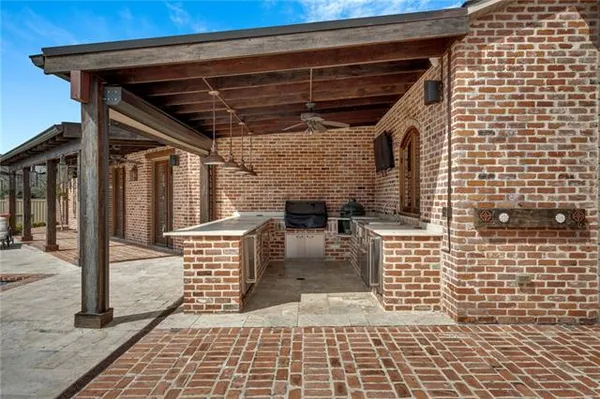 $1,499,000 | 305 Highland Bluff Drive, Slidell, LA 70461