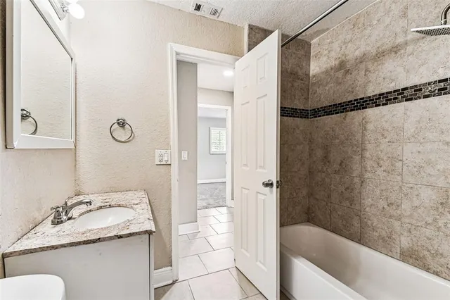 $3,800 | 2580 Granada Circle West, St. Petersburg, FL 33712