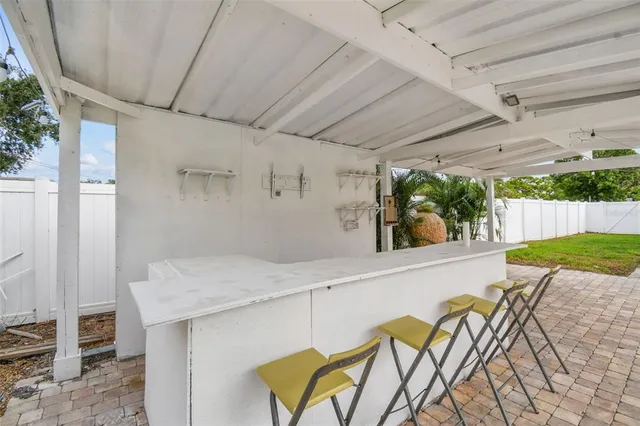 $3,800 | 2580 Granada Circle West, St. Petersburg, FL 33712