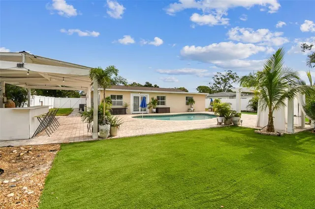 $4,100 | 2580 Granada Circle West, St. Petersburg, FL 33712