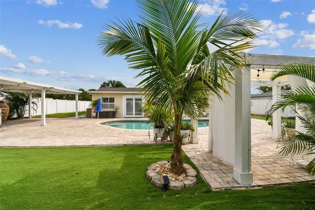 $4,100 | 2580 Granada Circle West, St. Petersburg, FL 33712