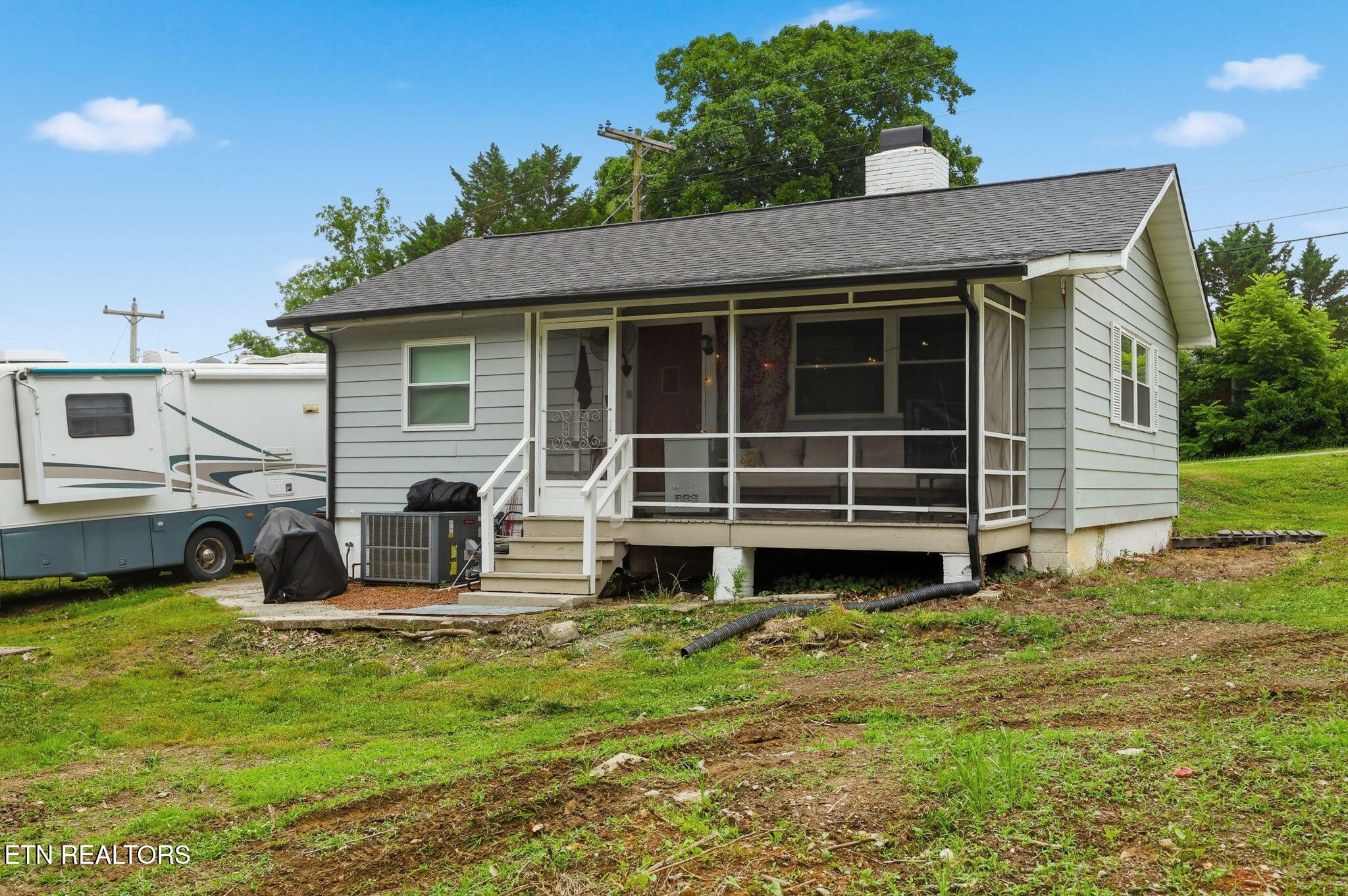 126 Kentucky Avenue Oak Ridge, TN 37830 - Photo 17 of 19 IMG_5087