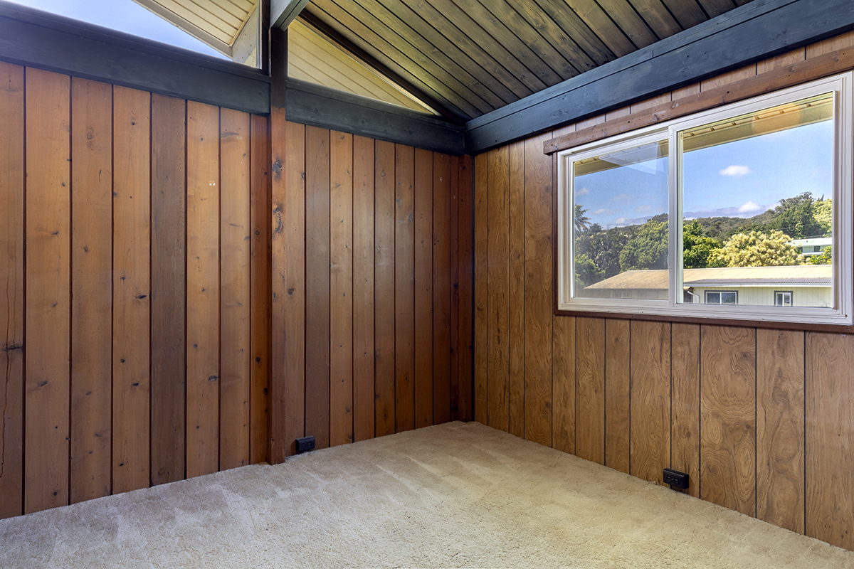 45-3303 Milo Street Honokaa, HI 96727 - Photo 13 of 28 a view of a porch