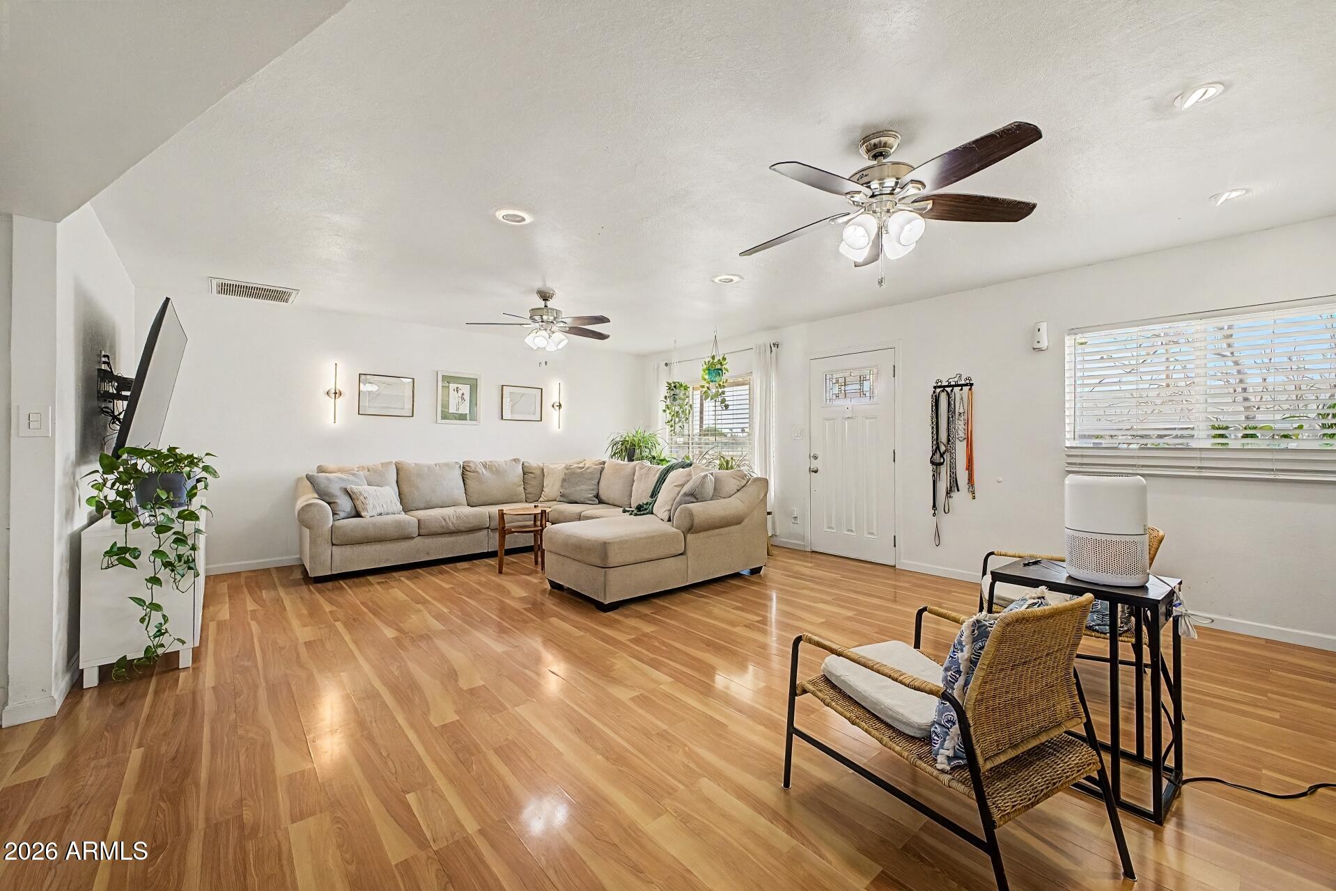 4104 West Butler Drive Phoenix, AZ 85051 - Photo 7 of 30
