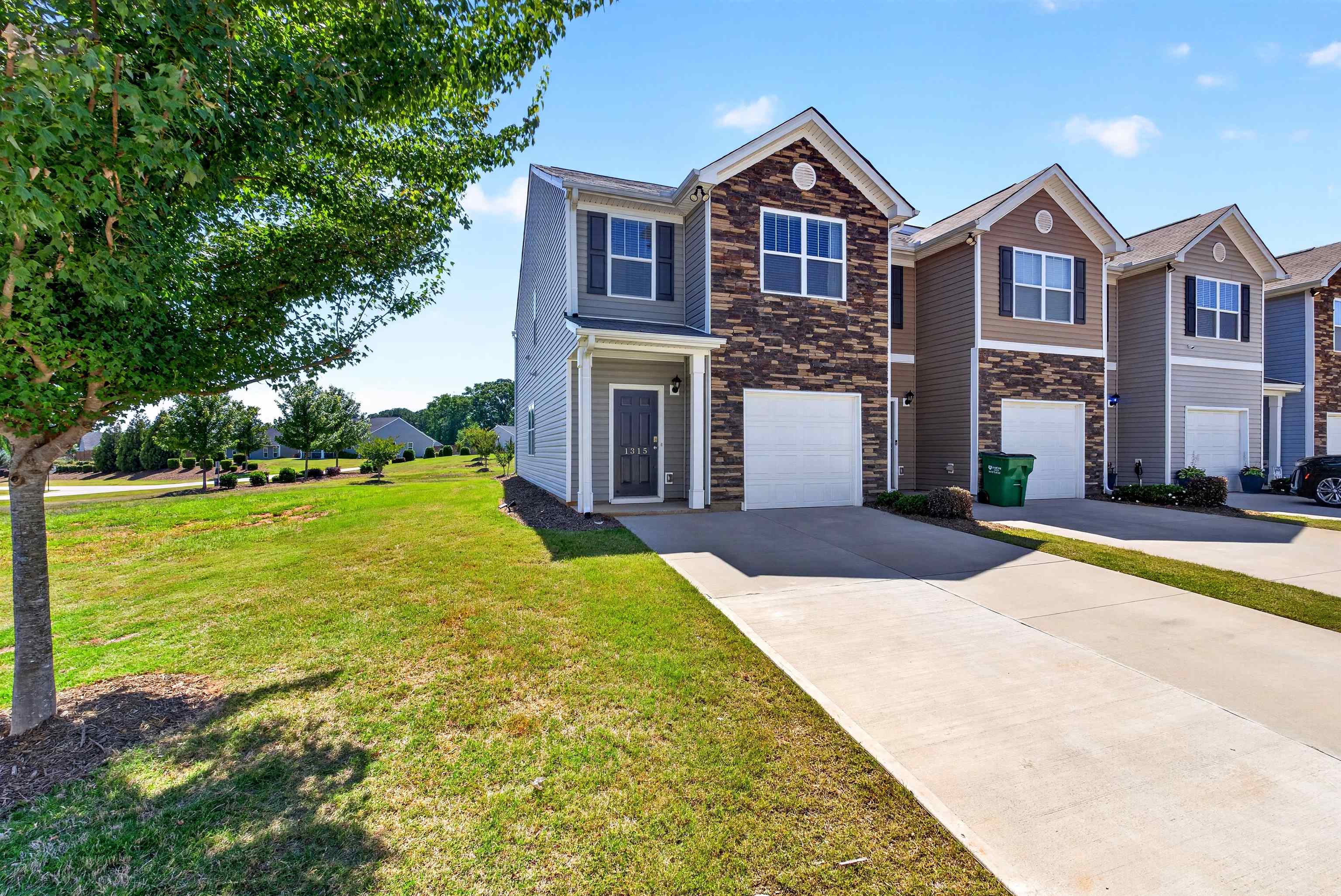 1315 Wunder Way Boiling Springs, SC 29316 - Photo 31 of 37