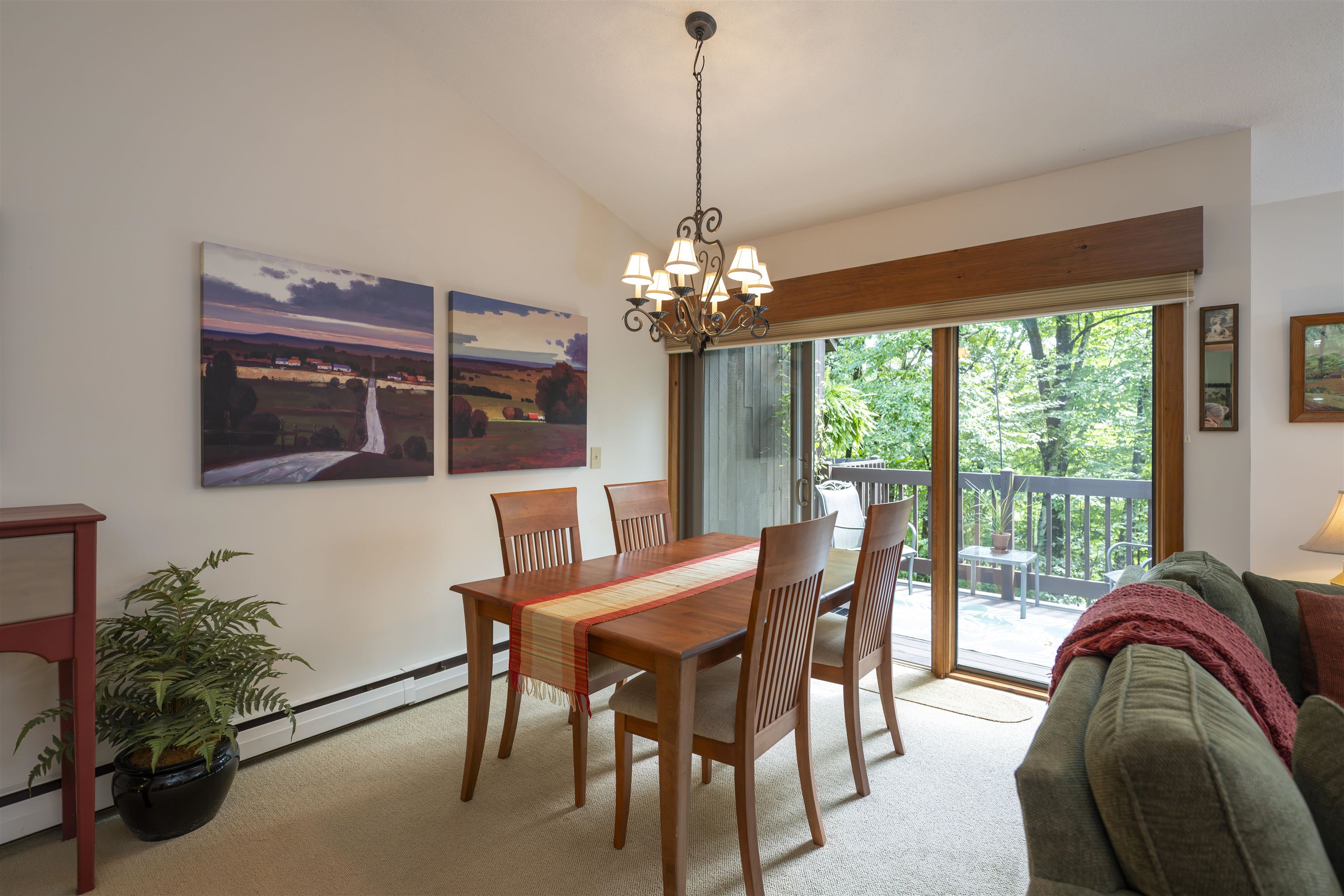 253 Old Quechee Road, Unit 4A Hartford, VT 05059 - Photo 9 of 24 Gallery Image 9