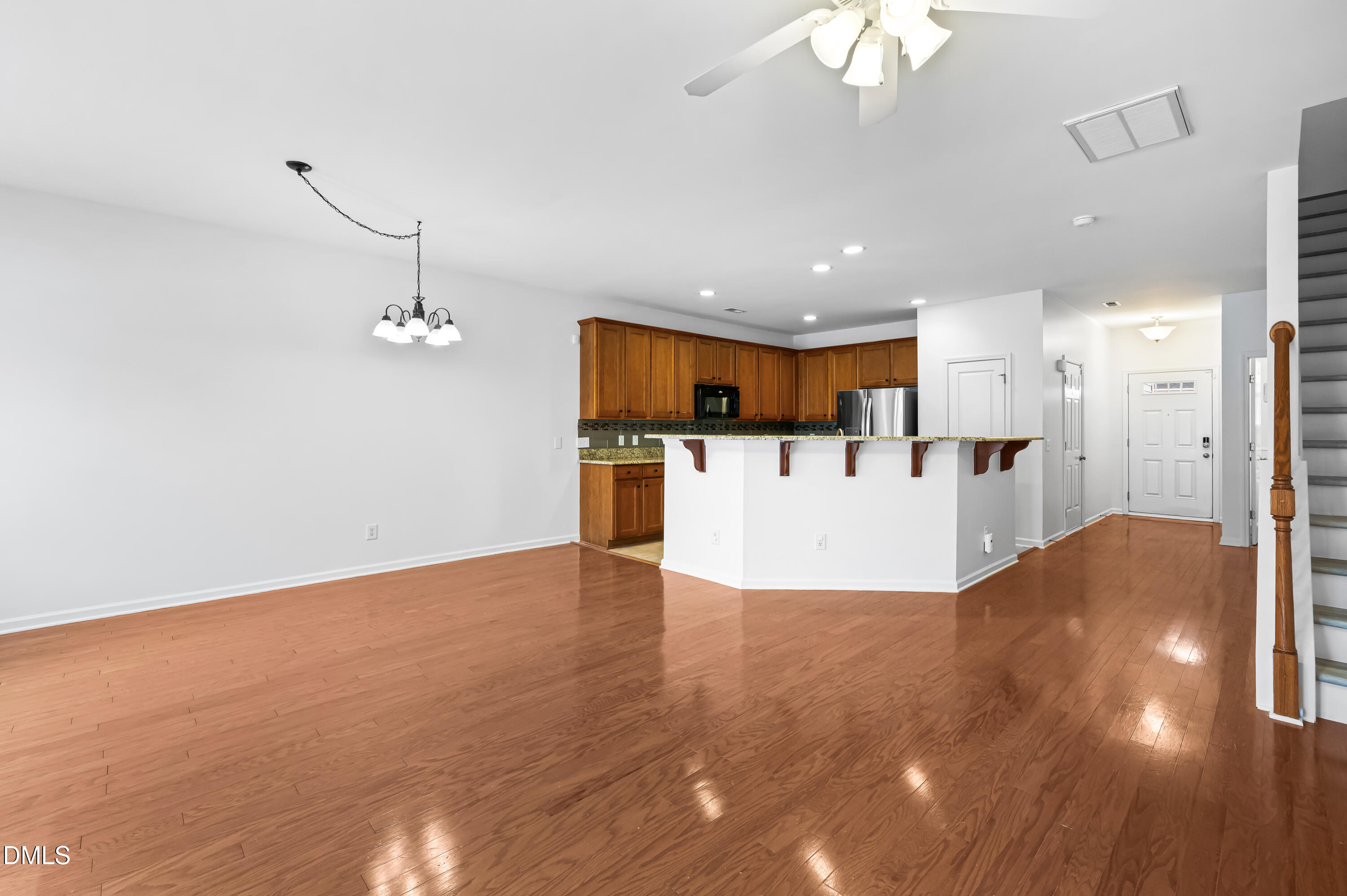 2525 Asher View Court Raleigh, NC 27606 - Photo 8 of 33 15_dsc_2879