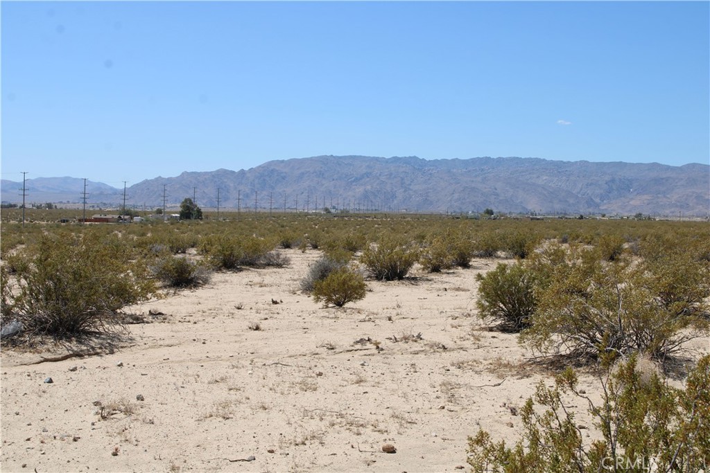 29 Morongo Road Twentynine Palms, CA 92277 - Photo 12 of 21