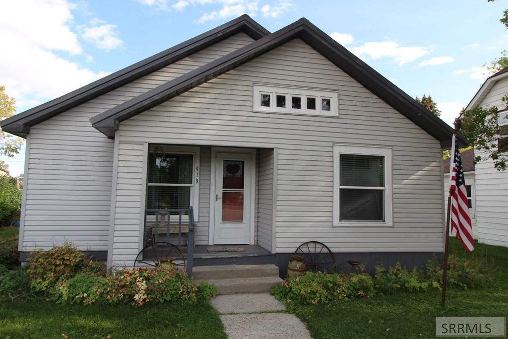 419 West Grand Avenue Arco, ID 83213 - Photo 1 of 27 Main View