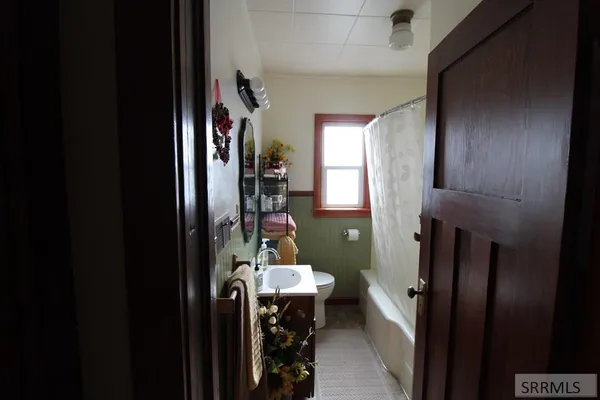 $295,000 | 419 West Grand Avenue, Arco, ID 83213