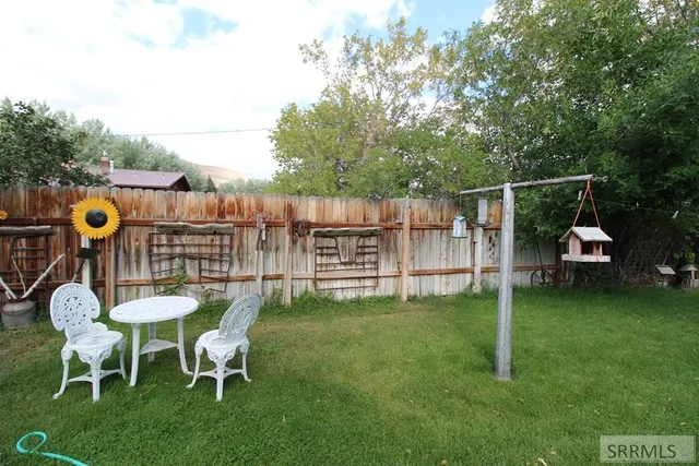 $295,000 | 419 West Grand Avenue, Arco, ID 83213