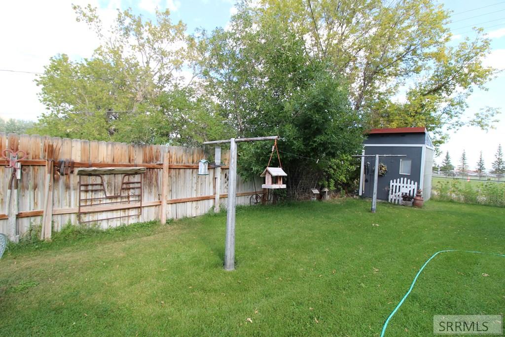 419 West Grand Avenue Arco, ID 83213 - Photo 24 of 27